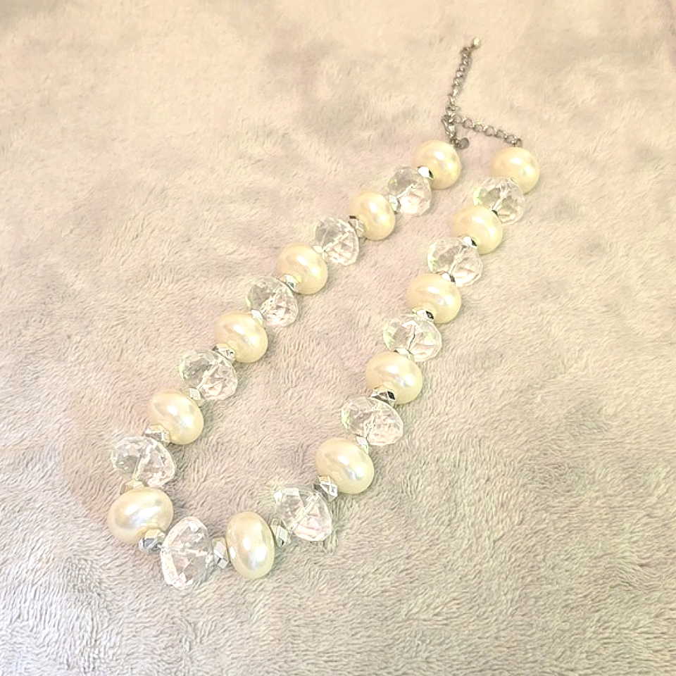 261 Premier Designs Beaded Necklace 261